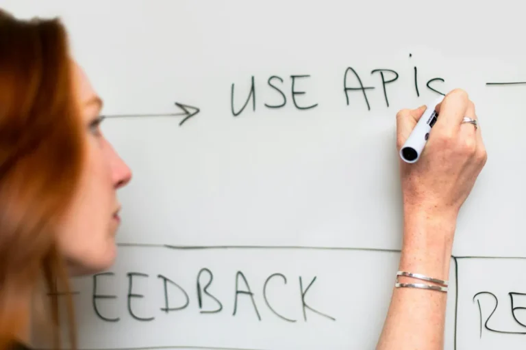 Architectural Patterns for Web Applications: When Each Pays Off