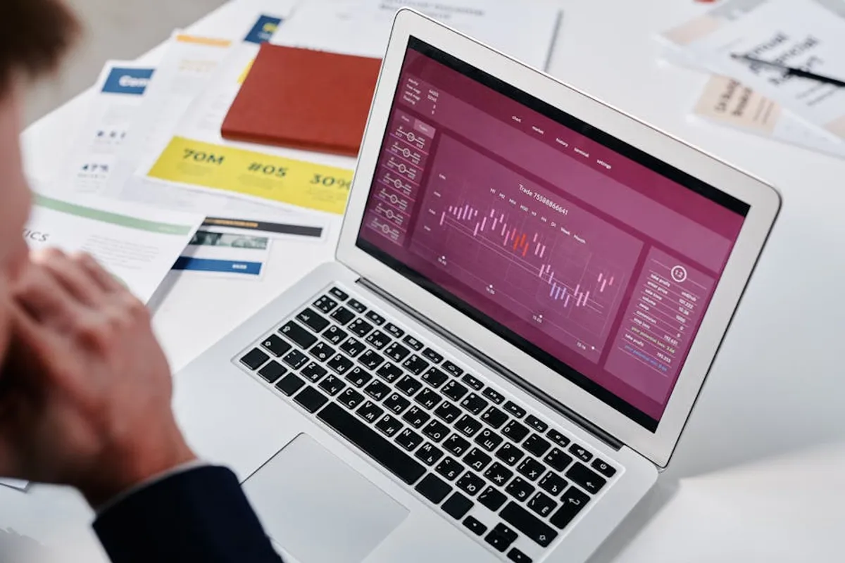 Infoohub Review: What It Is, Features, Safety, and Alternatives