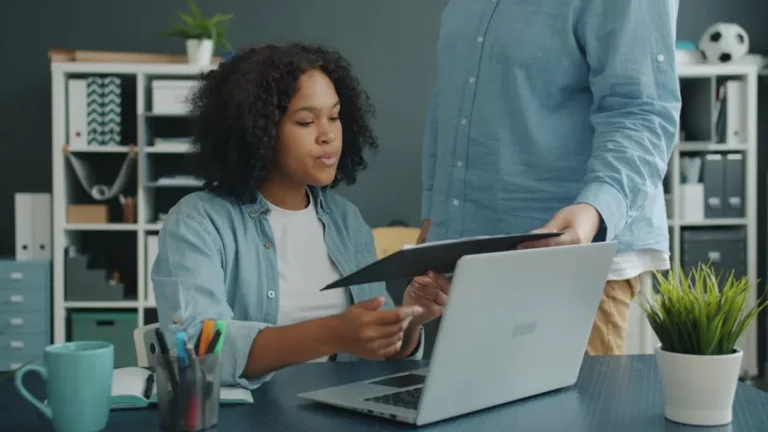 Womansera Review: What It Is, Features, Safety, and Alternatives
